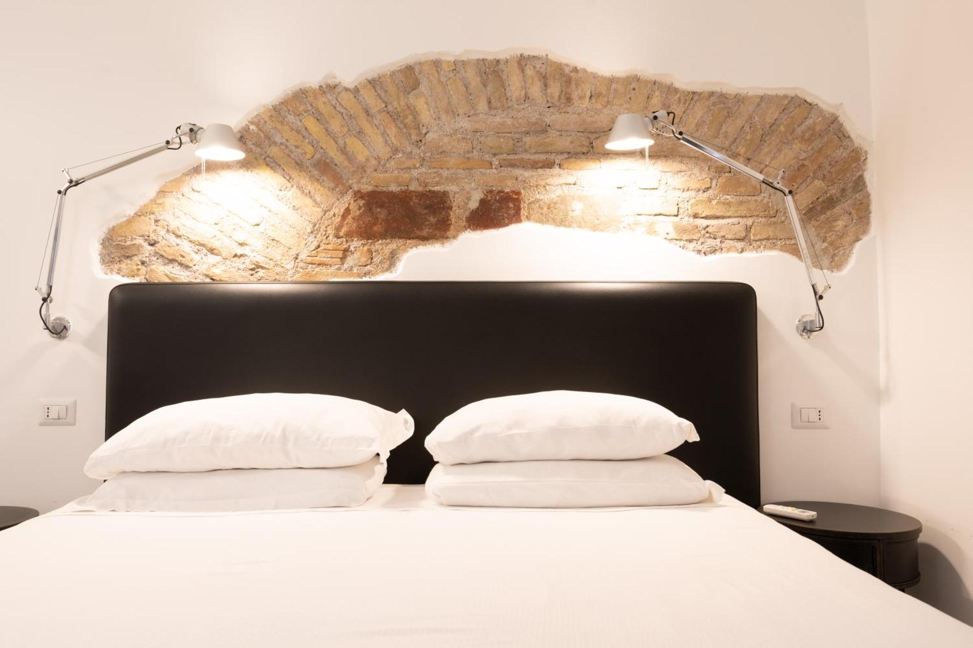 Inn Urbe Colosseo Рим Екстериор снимка