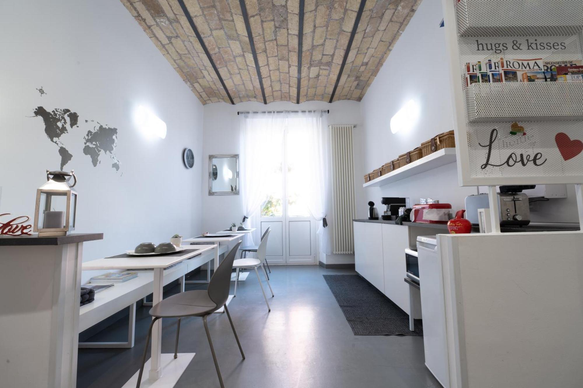 Inn Urbe Colosseo Рим Екстериор снимка