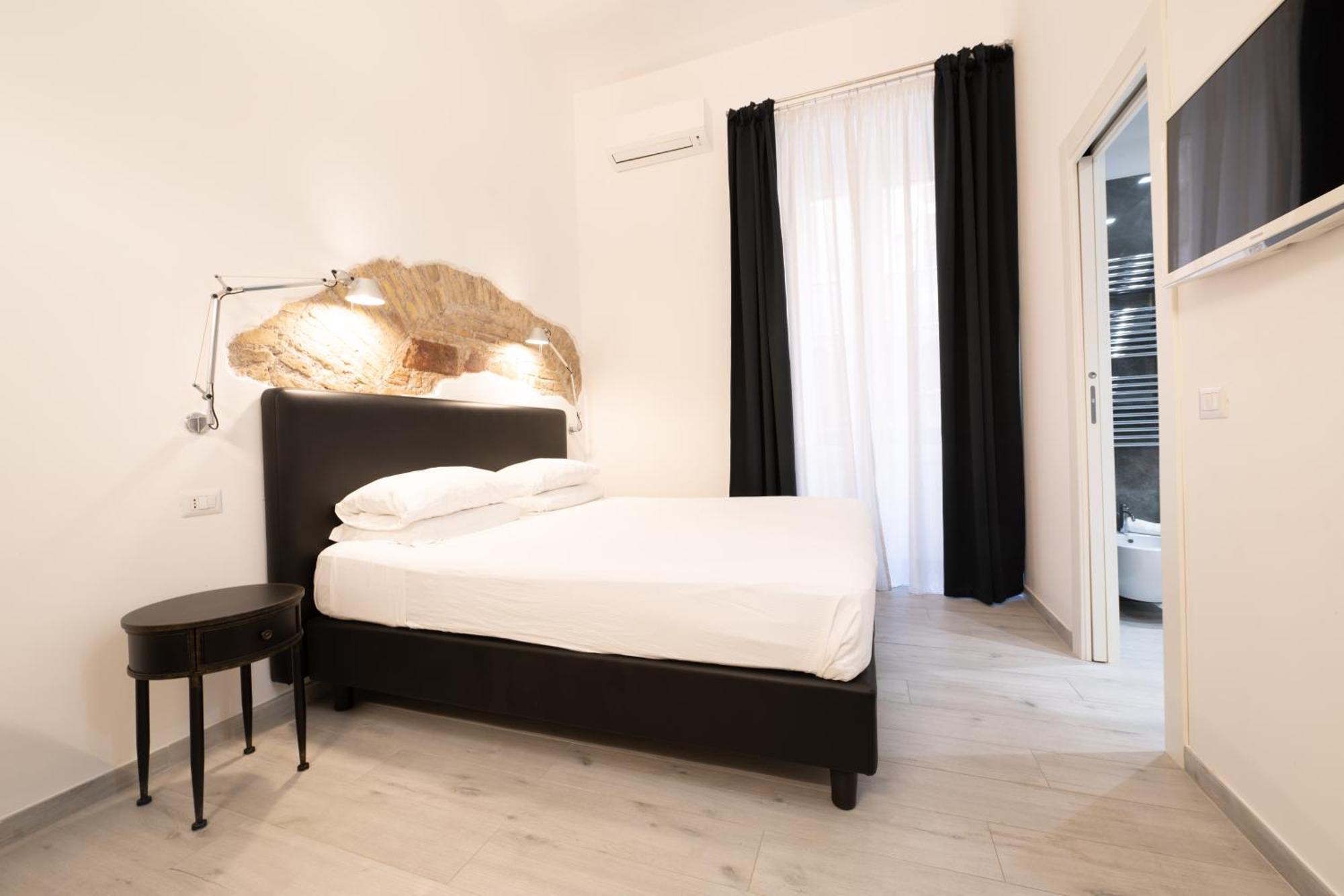 Inn Urbe Colosseo Рим Екстериор снимка