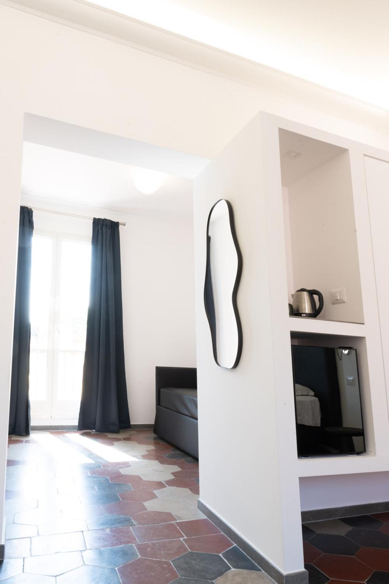 Inn Urbe Colosseo Рим Екстериор снимка
