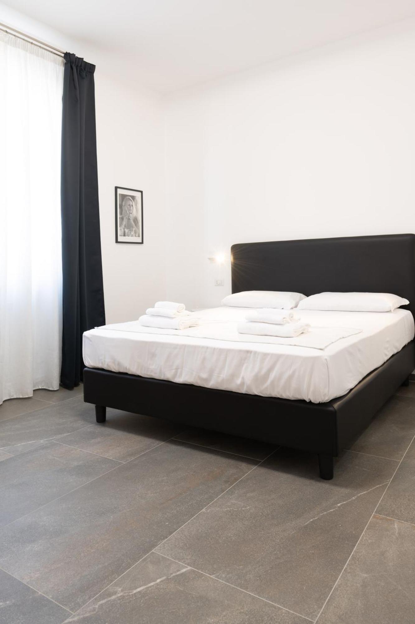 Inn Urbe Colosseo Рим Екстериор снимка