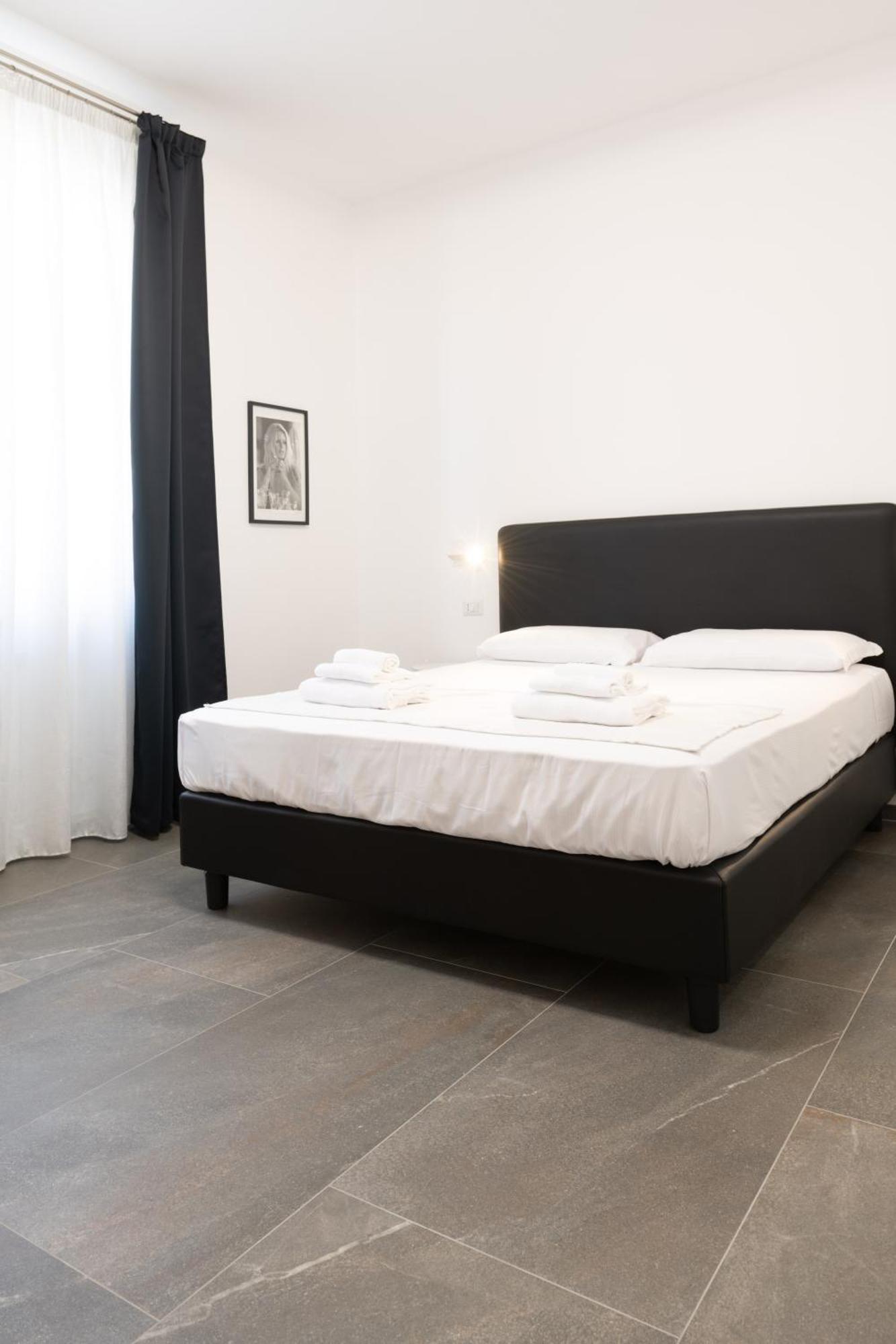 Inn Urbe Colosseo Рим Екстериор снимка