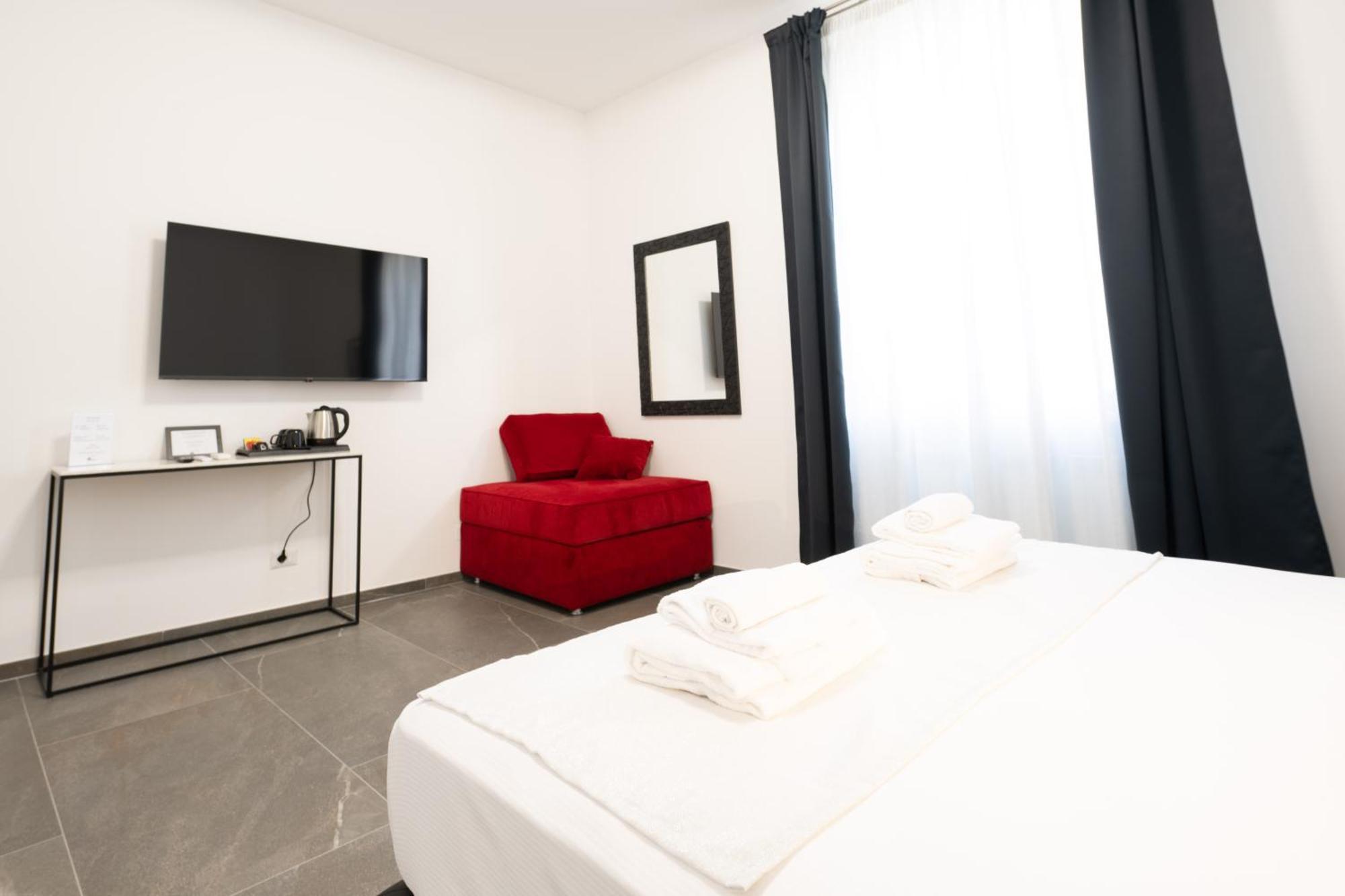 Inn Urbe Colosseo Рим Екстериор снимка
